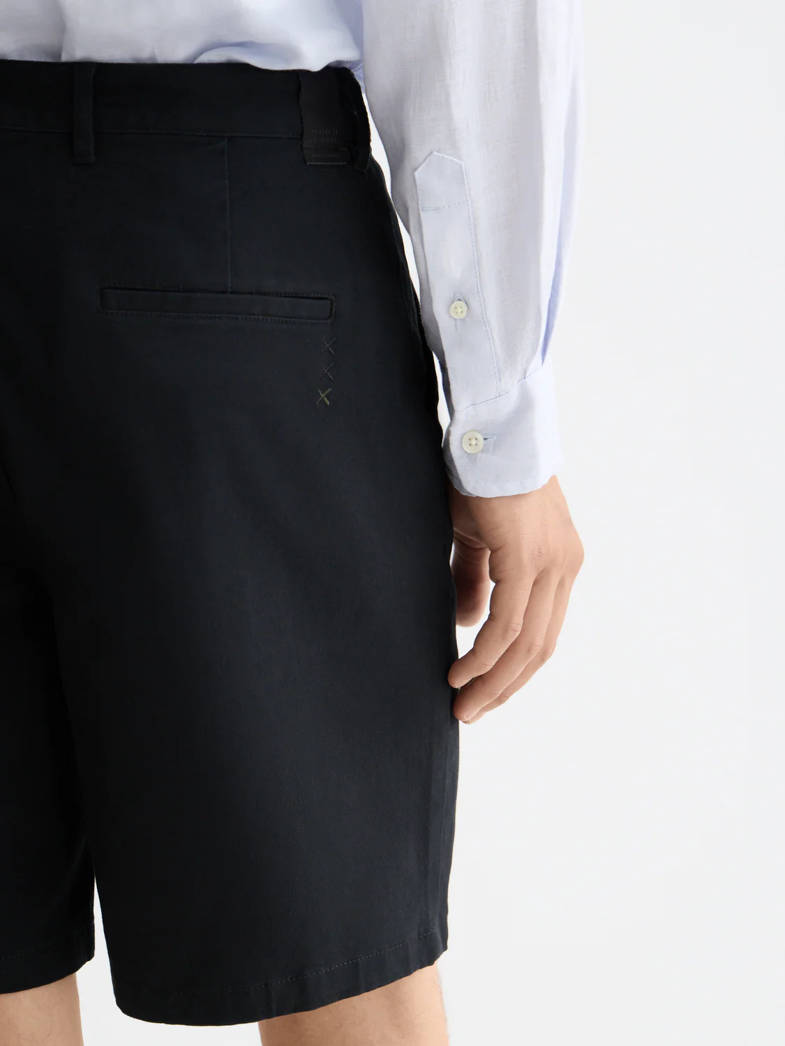 Essentials Stuart Cotton-blend twill regular short - Image 10