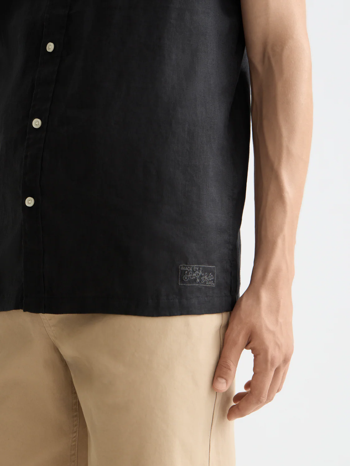 Essentials Linen Shirt - Image 17