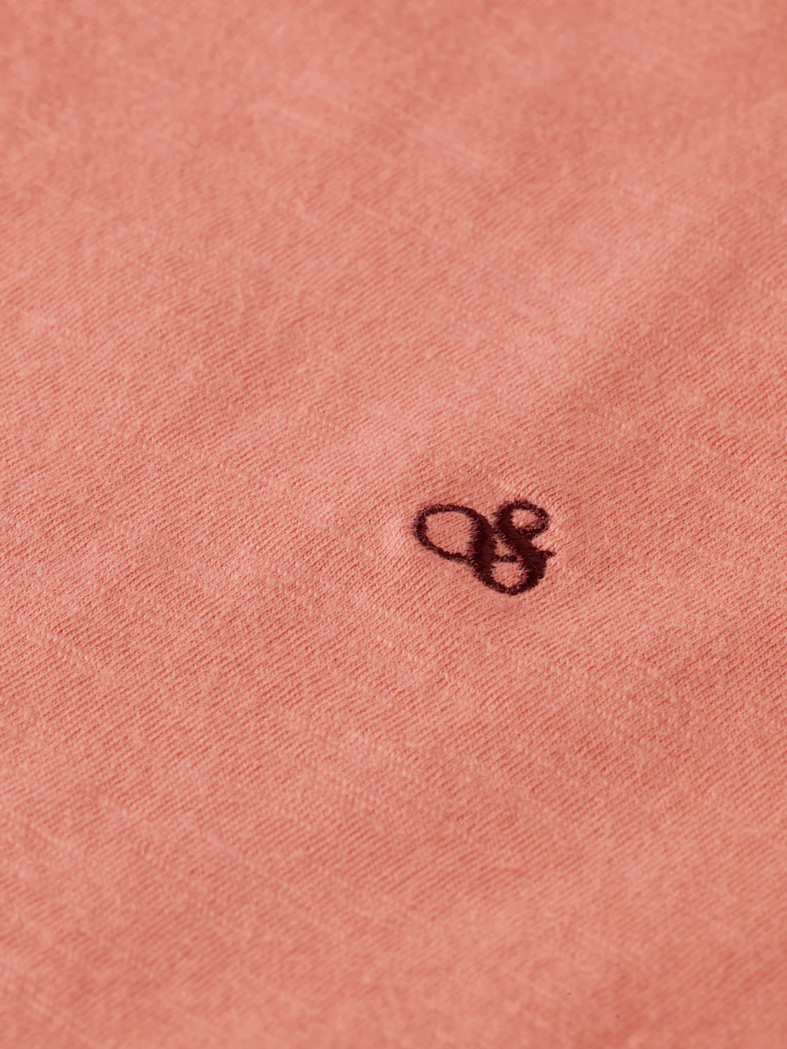 V-neck logo embroidery t-shirt - Image 14