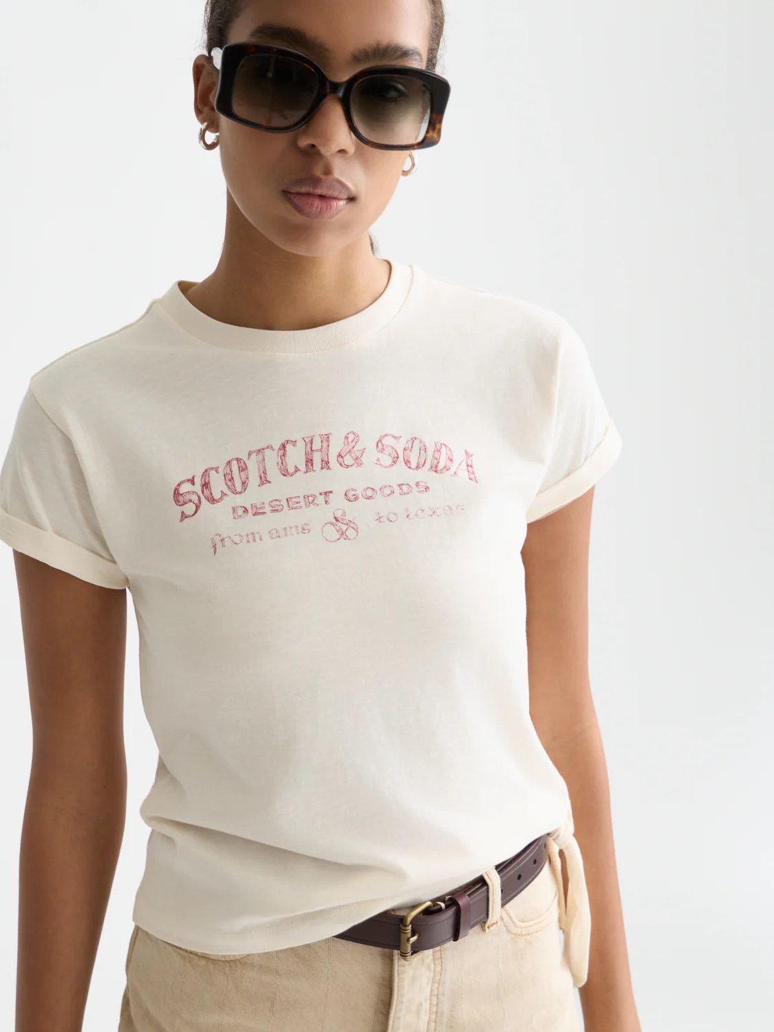 Artwork Knot T-shirt - Image 3